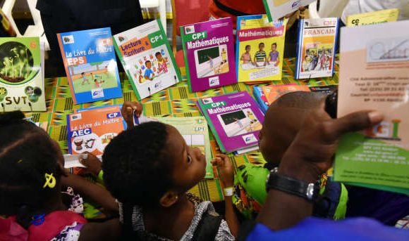 Distribuer des kits scolaires et accompager les enfants à la reprise de l’école